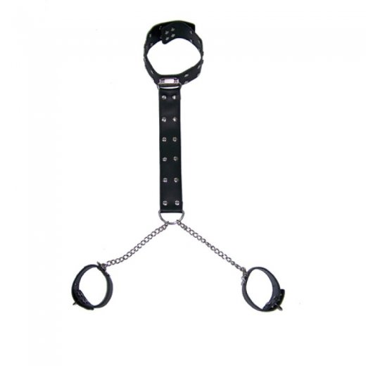Collar with Handcuffs